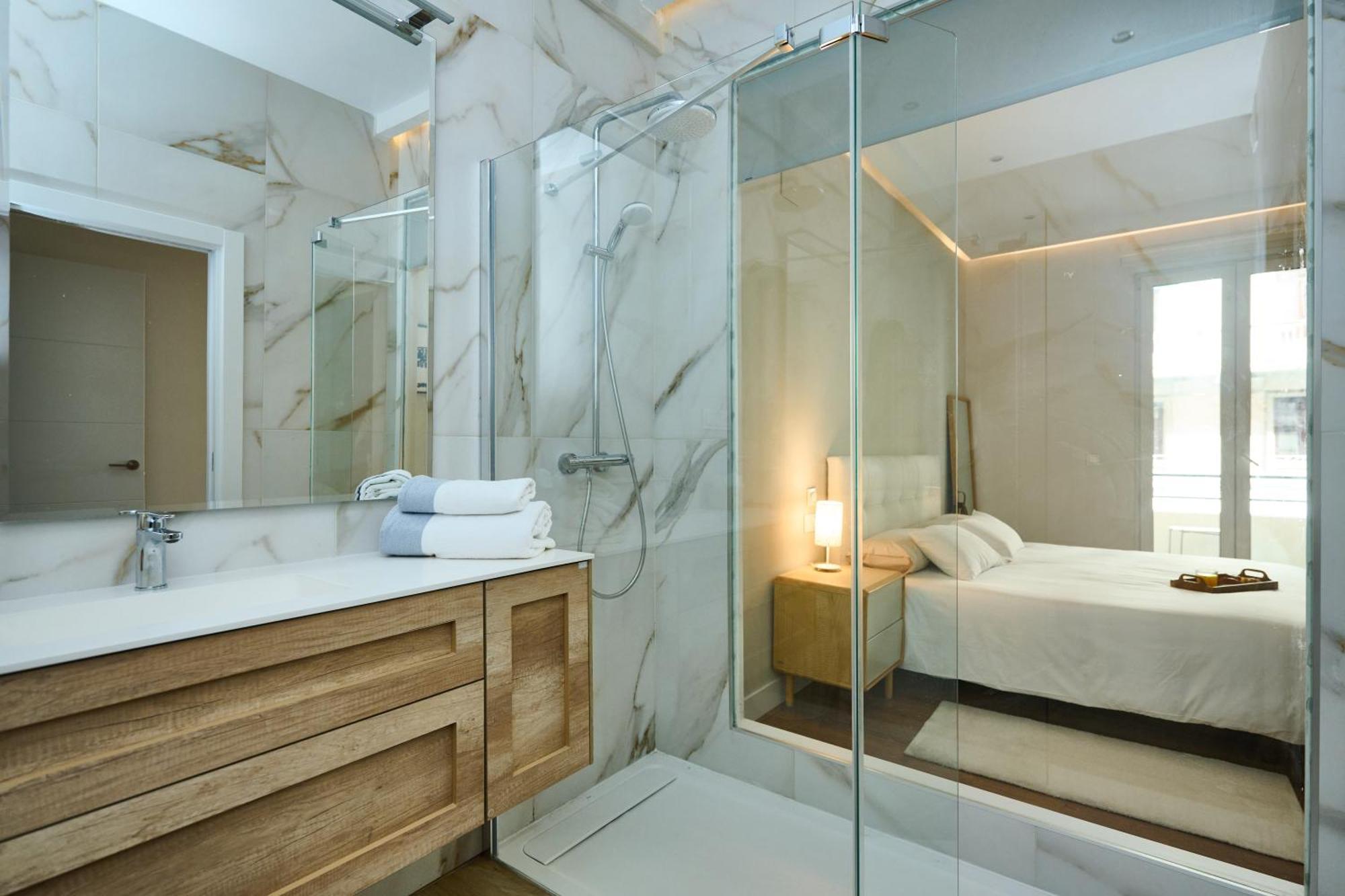 Apartamento Nuevo Lujoso Suites Centro Bilbao Wifi ,Parking Gratis 外观 照片