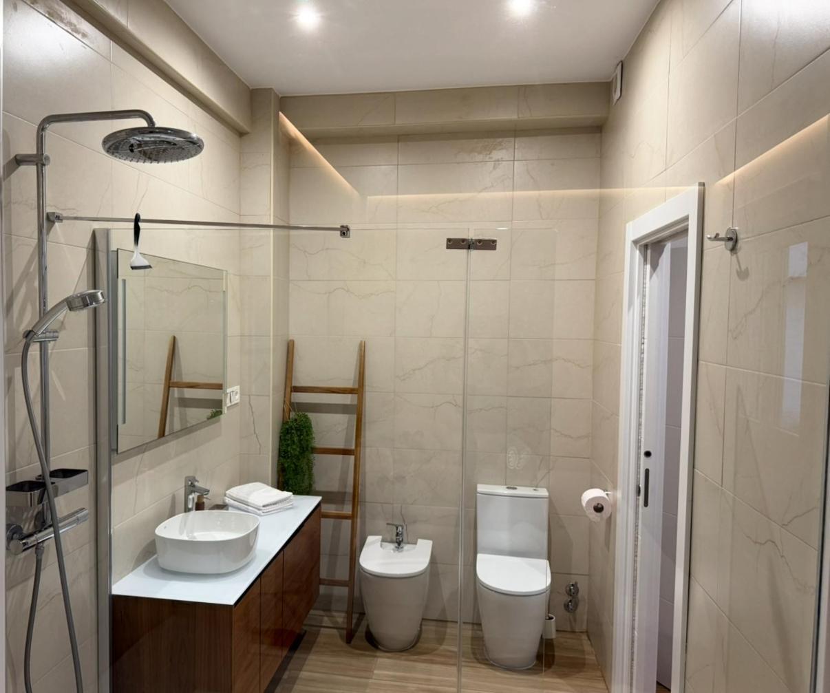 Apartamento Nuevo Lujoso Suites Centro Bilbao Wifi ,Parking Gratis 外观 照片